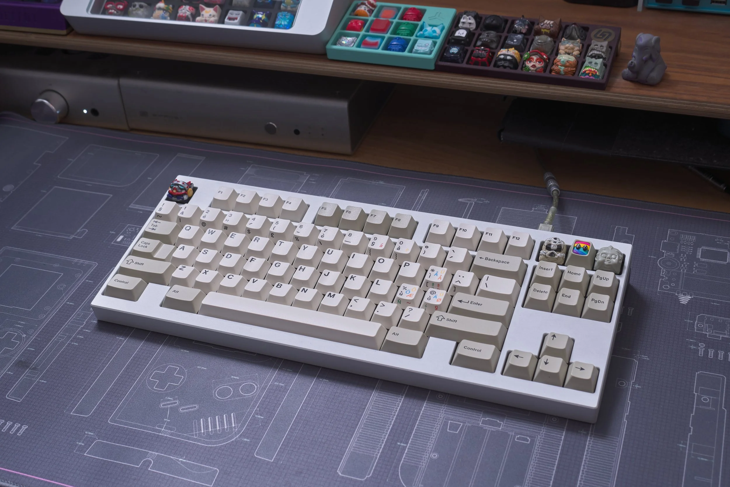 Geonworks F1-8X V2 — Lightning Keyboards
